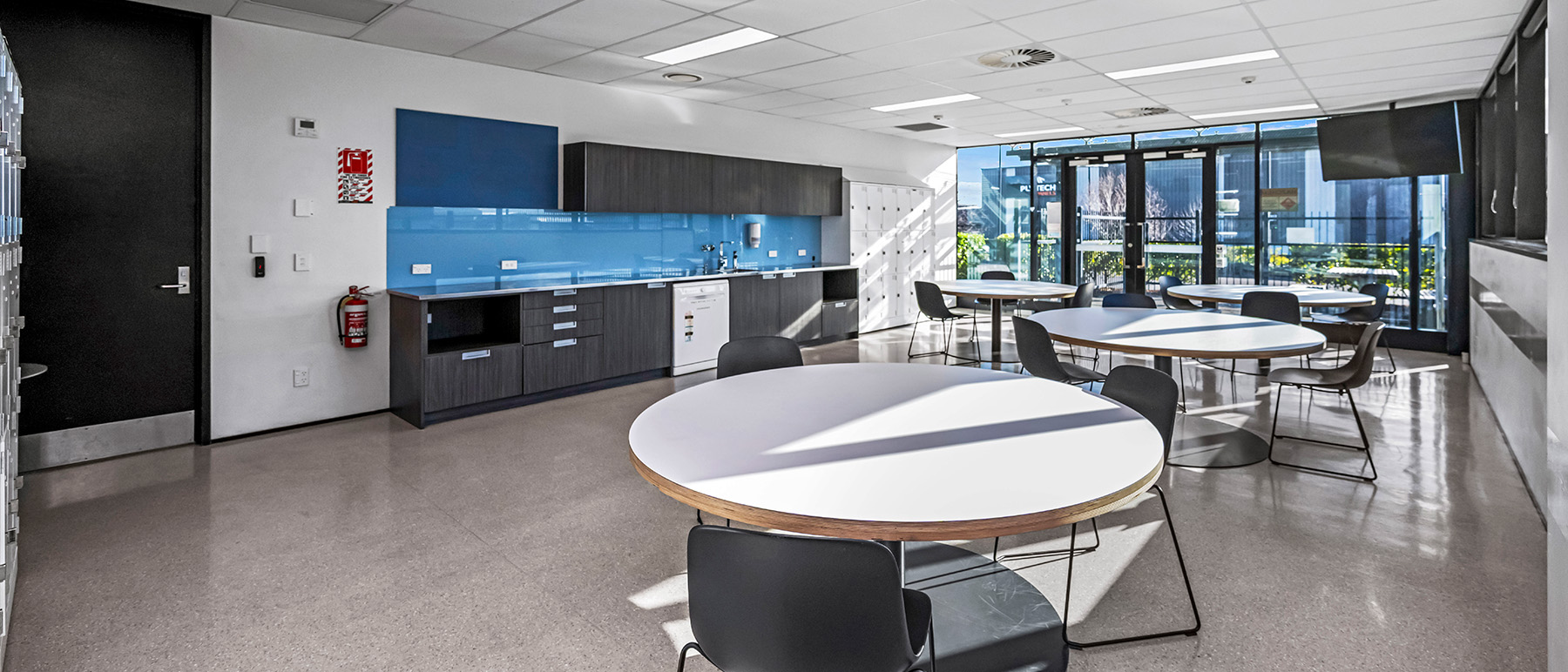 15 Business Parade North