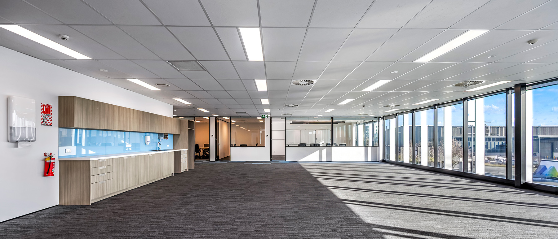 15 Business Parade North
